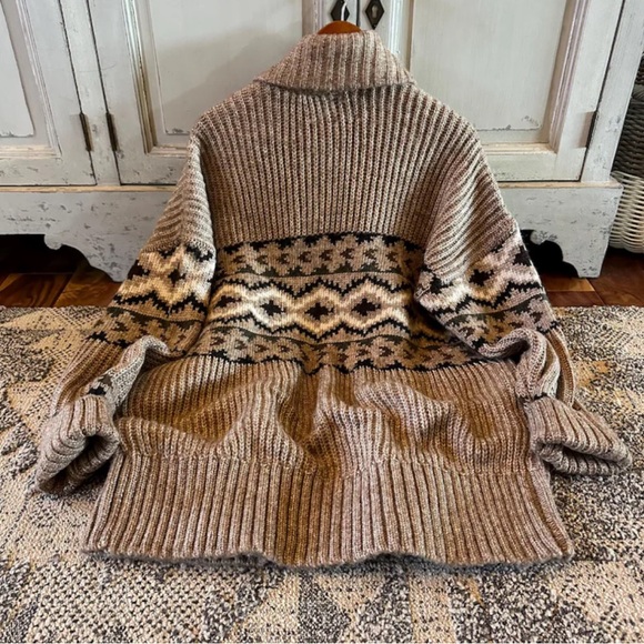 New Western Cowichan Print Long Brown Cardigan Sweater Thick Chunky Knit - Picture 3 of 7